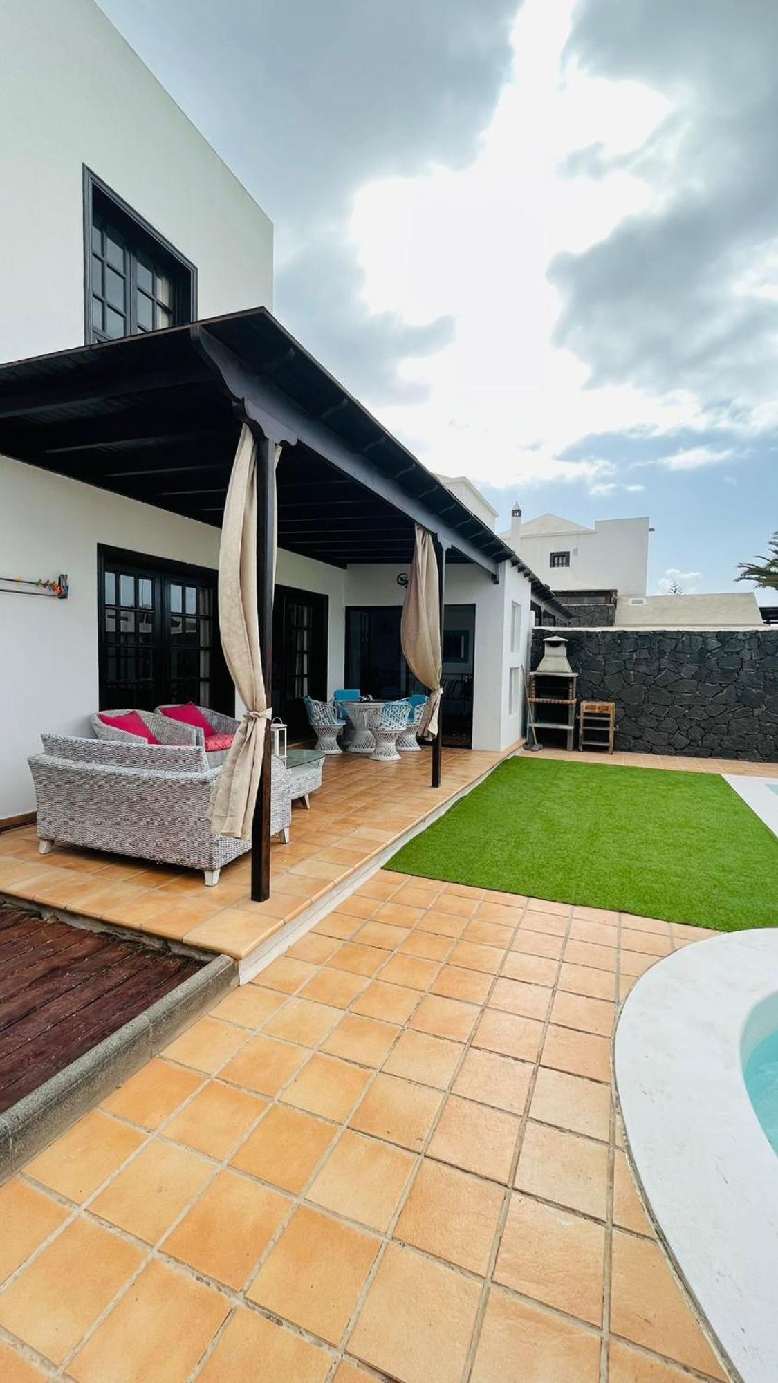 Lovely Villa Kiluka Heated Pool بلايا بلانكا المظهر الخارجي الصورة